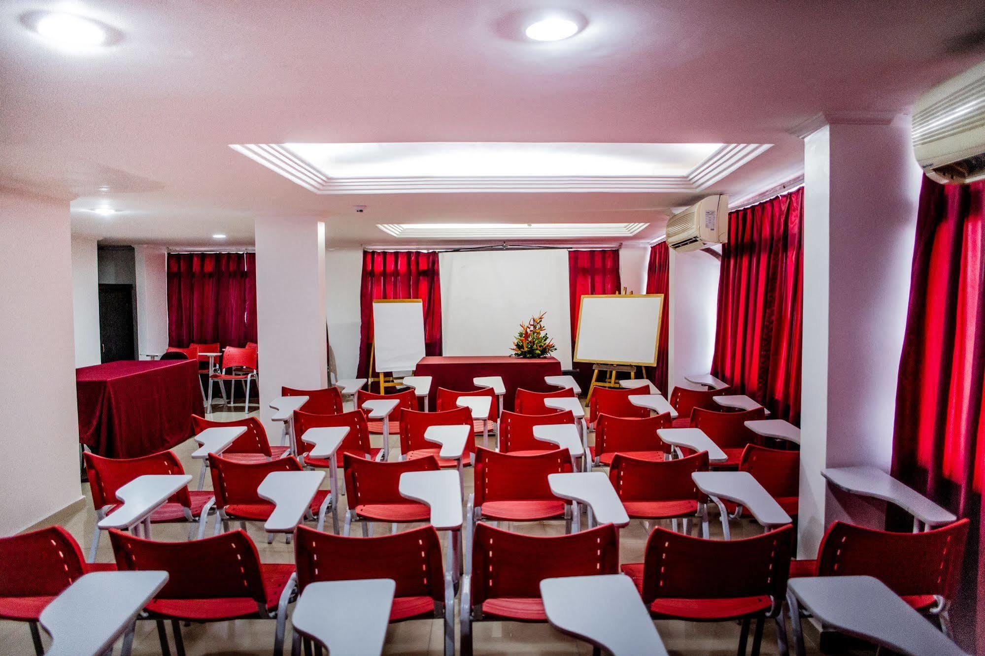 Reis Palace Hotel Petrolina Exterior photo